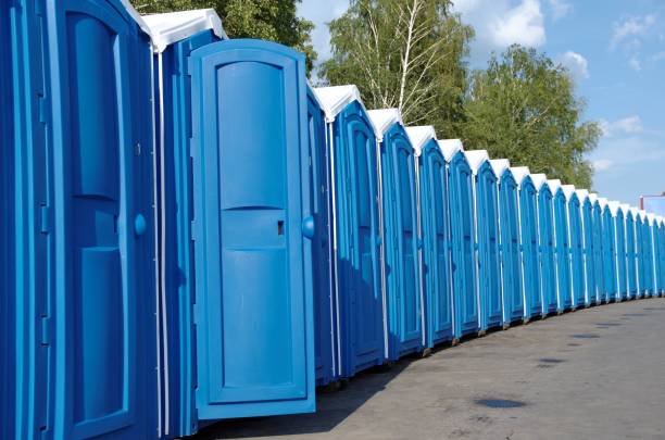 Best Portable restroom trailer rental  in Alton, IA